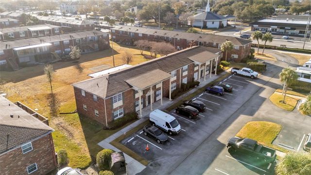 1920 E EDGEWOOD DRIVE M2, Lakeland, FL 33803