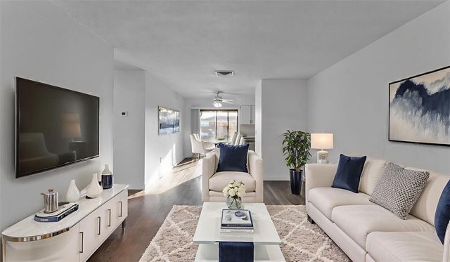 1920 E EDGEWOOD DRIVE M2, Lakeland, FL 33803