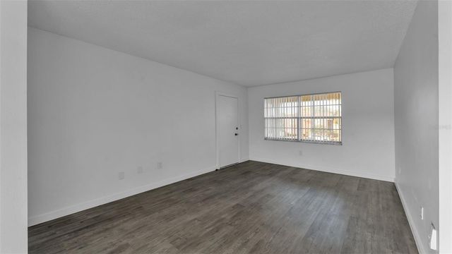 1920 E EDGEWOOD DRIVE M2, Lakeland, FL 33803