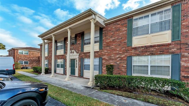 1920 E EDGEWOOD DRIVE M2, Lakeland, FL 33803