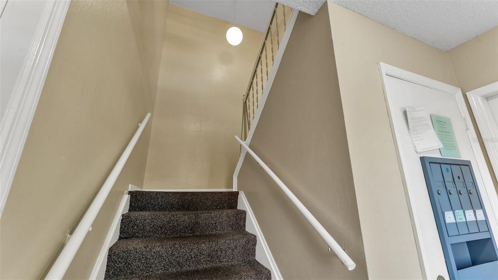 Image 13 of property listing at 1920 E EDGEWOOD DRIVE M2, Lakeland, FL 33803