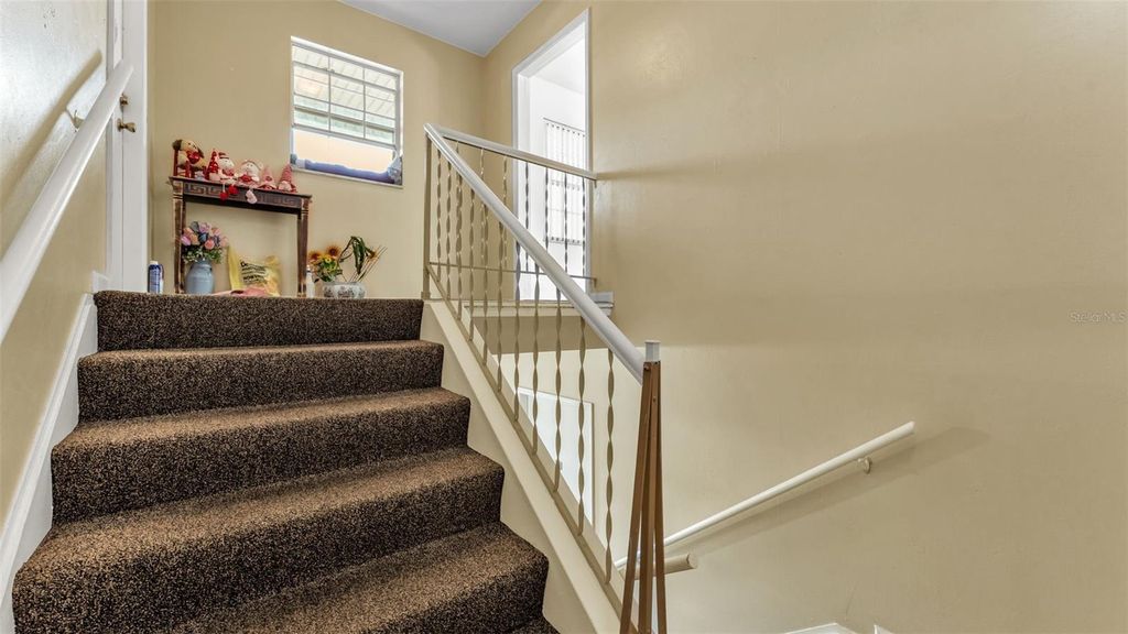 Image 14 of property listing at 1920 E EDGEWOOD DRIVE M2, Lakeland, FL 33803