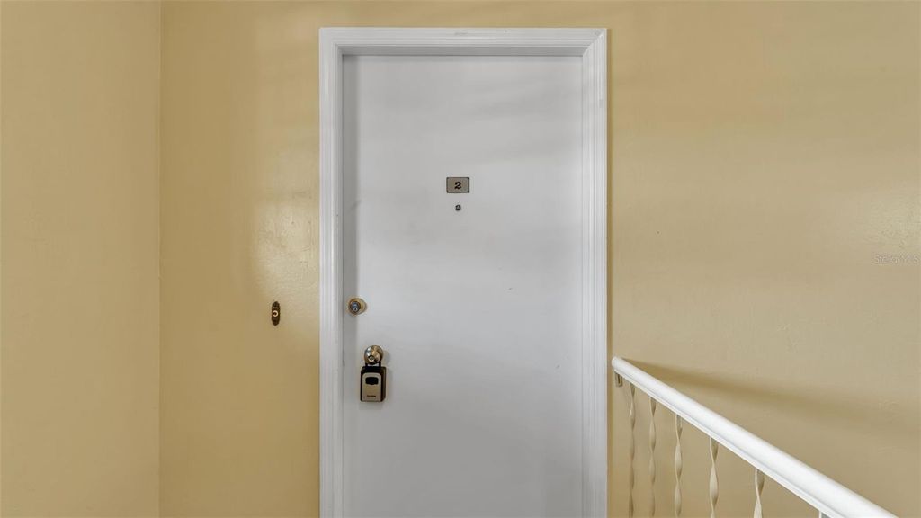 Image 15 of property listing at 1920 E EDGEWOOD DRIVE M2, Lakeland, FL 33803