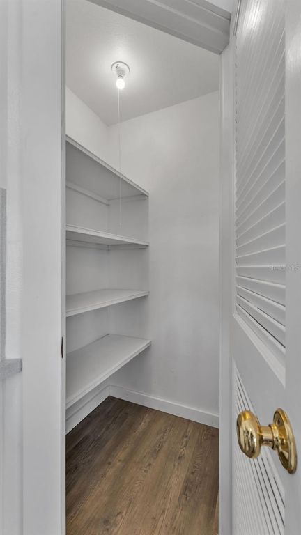 Image 29 of property listing at 1920 E EDGEWOOD DRIVE M2, Lakeland, FL 33803