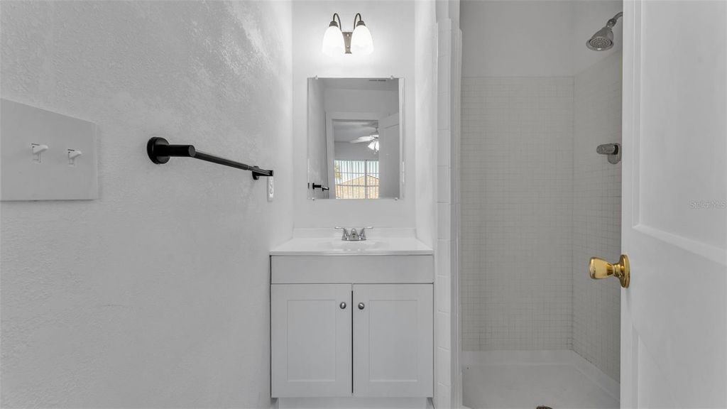 Image 39 of property listing at 1920 E EDGEWOOD DRIVE M2, Lakeland, FL 33803