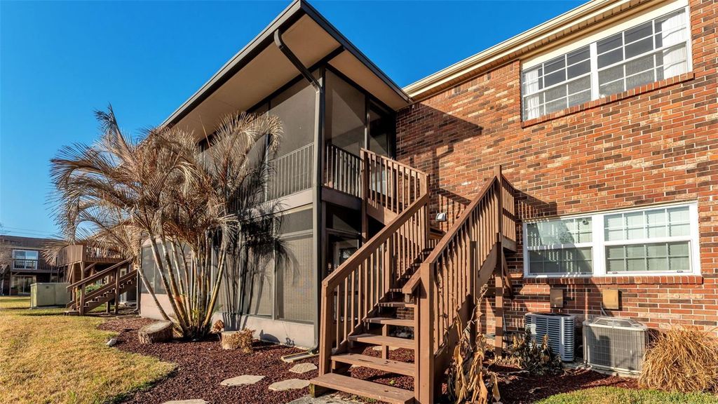 Image 48 of property listing at 1920 E EDGEWOOD DRIVE M2, Lakeland, FL 33803