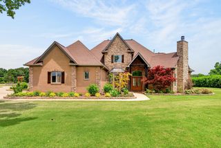 2620 PREAKNESS PL, Eads, TN 38028