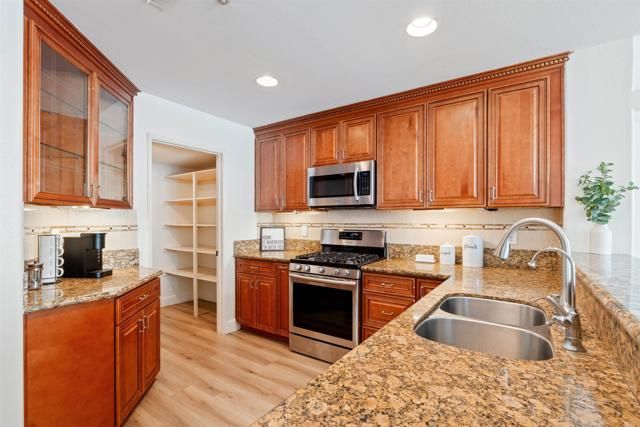 1831 Monserrat Way, Vista, CA 92081