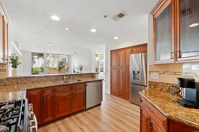 1831 Monserrat Way, Vista, CA 92081