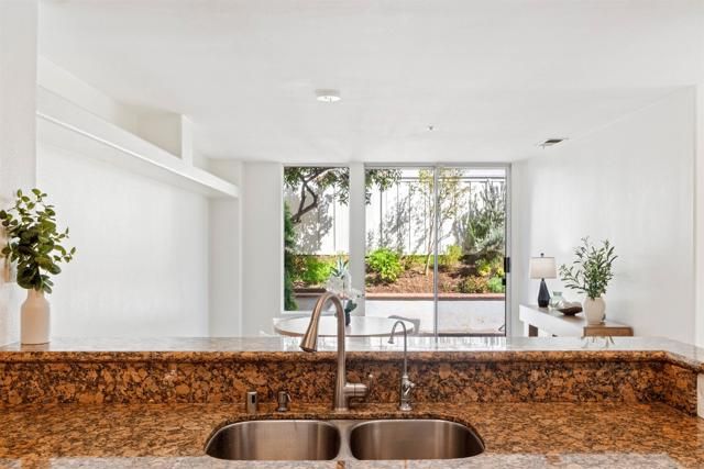 1831 Monserrat Way, Vista, CA 92081