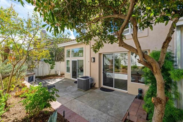 1831 Monserrat Way, Vista, CA 92081