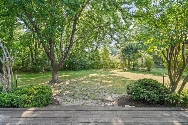 464 SHARON DR, Memphis, TN 38122