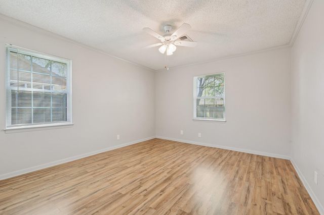 110 Jones ST, Bastrop, TX 78602