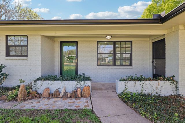 110 Jones ST, Bastrop, TX 78602