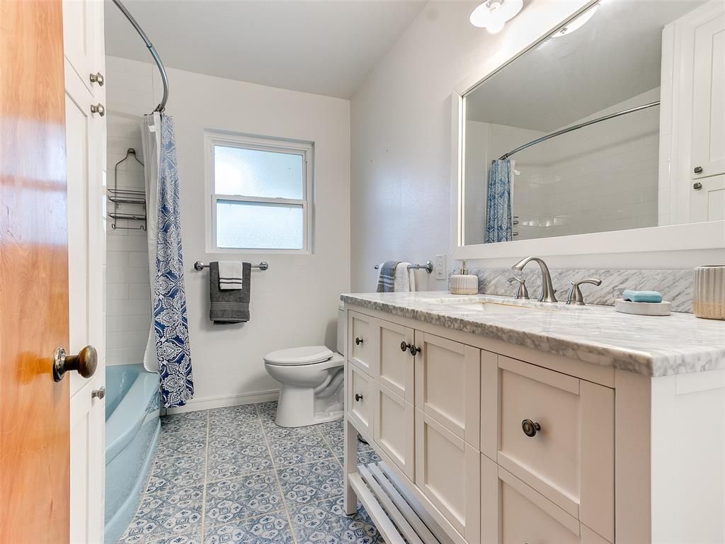 Image 23 of property listing at 319 W Jackson Street, Crescent, OK 73028