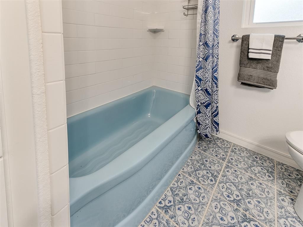 Image 25 of property listing at 319 W Jackson Street, Crescent, OK 73028