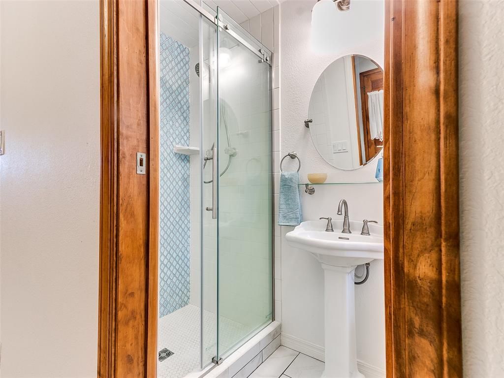 Image 31 of property listing at 319 W Jackson Street, Crescent, OK 73028