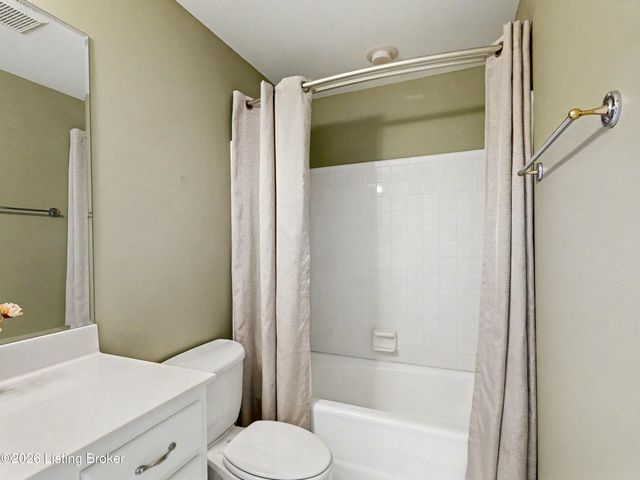 11732 Paramont Way, Prospect, KY 40059