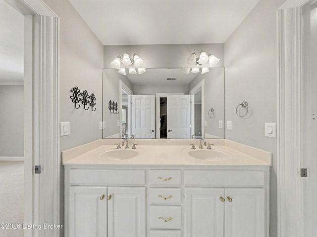 11732 Paramont Way, Prospect, KY 40059