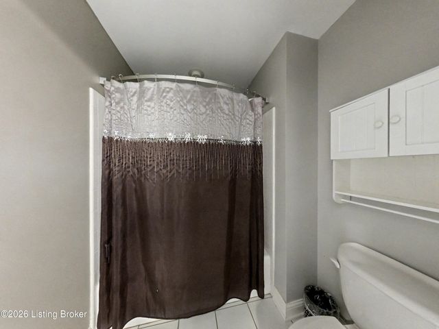 11732 Paramont Way, Prospect, KY 40059