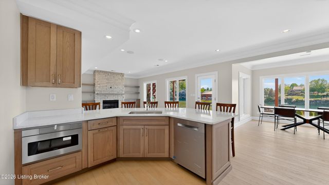 11732 Paramont Way, Prospect, KY 40059