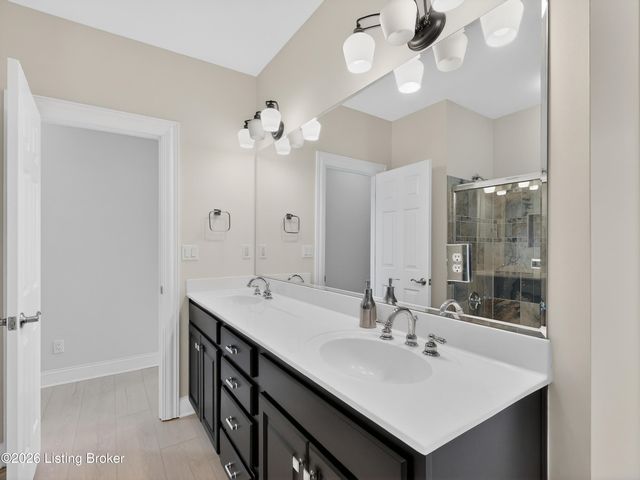 11732 Paramont Way, Prospect, KY 40059