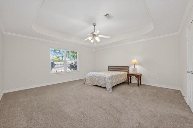 3327 Willowbend Road, Montgomery, TX 77356