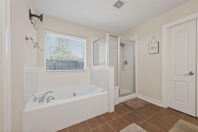 3327 Willowbend Road, Montgomery, TX 77356