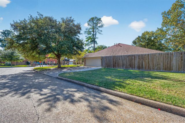 3327 Willowbend Road, Montgomery, TX 77356