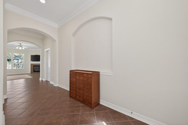 3327 Willowbend Road, Montgomery, TX 77356