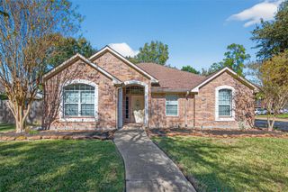 3327 Willowbend Road, Montgomery, TX 77356