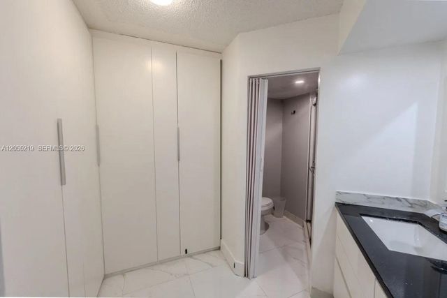 10451 W Broward Blvd 201, Plantation, FL 33324