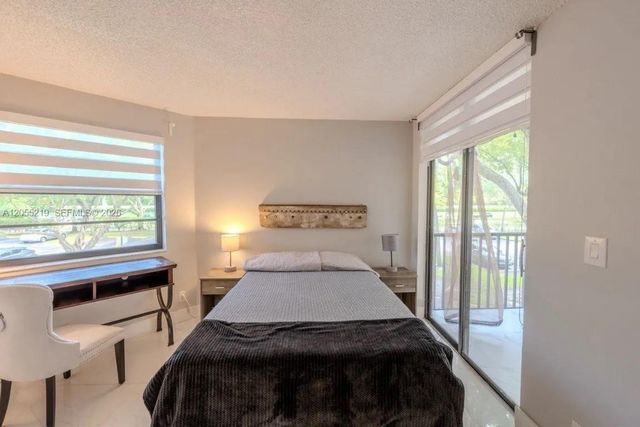 10451 W Broward Blvd 201, Plantation, FL 33324