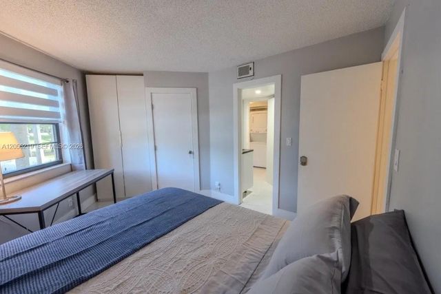 10451 W Broward Blvd 201, Plantation, FL 33324