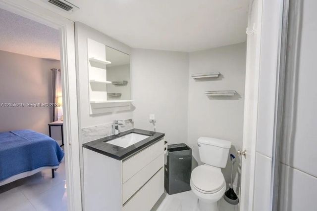 10451 W Broward Blvd 201, Plantation, FL 33324
