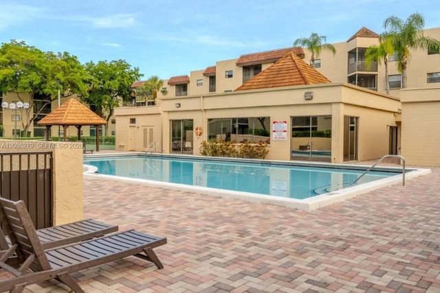 10451 W Broward Blvd 201, Plantation, FL 33324