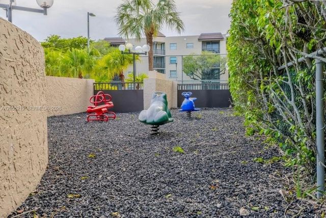 10451 W Broward Blvd 201, Plantation, FL 33324