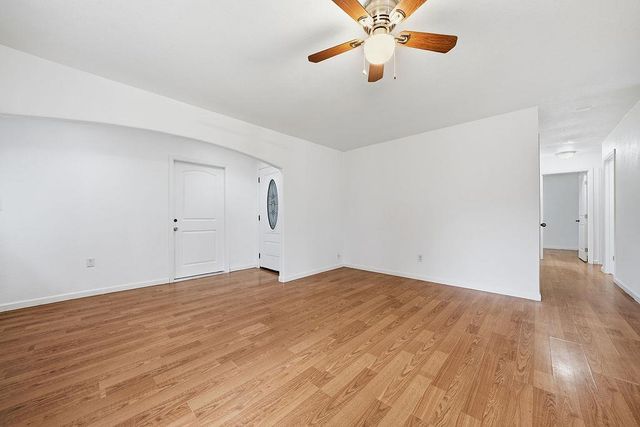 104 Wildflower Dr, Galt, CA 95632