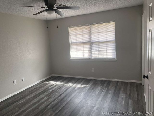 28593 E 139th Street S, Coweta, OK 74429