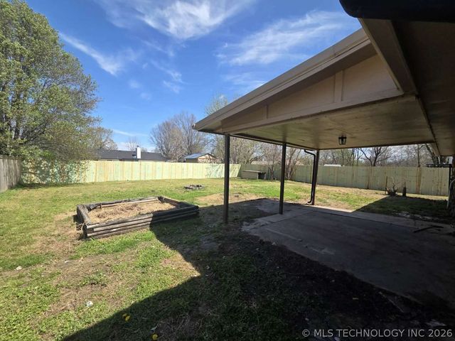 28593 E 139th Street S, Coweta, OK 74429