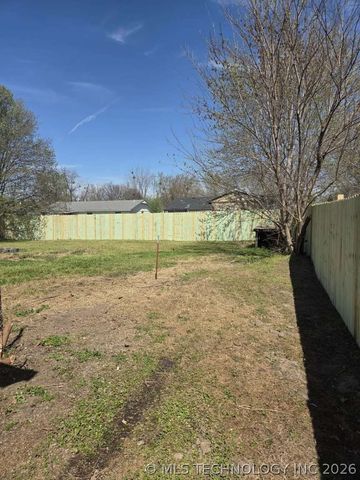 28593 E 139th Street S, Coweta, OK 74429