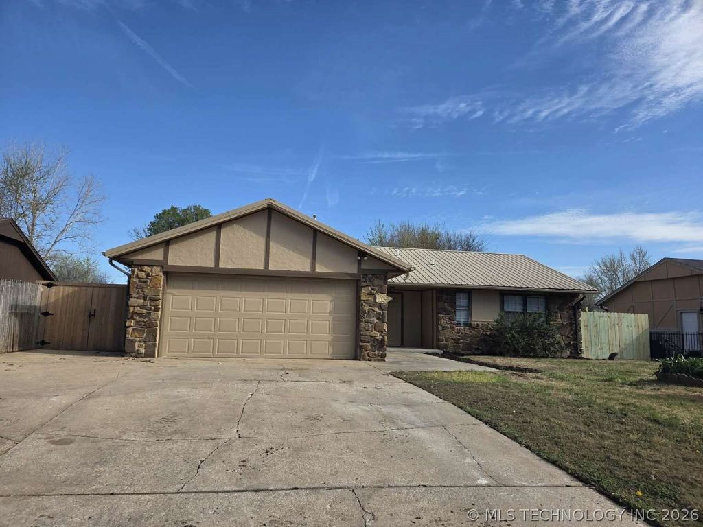 28593 E 139th Street S, Coweta, OK 74429