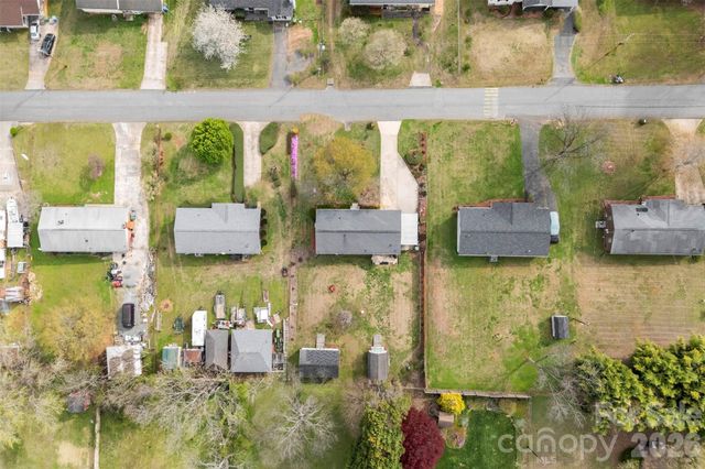 2432 Lynn Drive, Gastonia, NC 28054