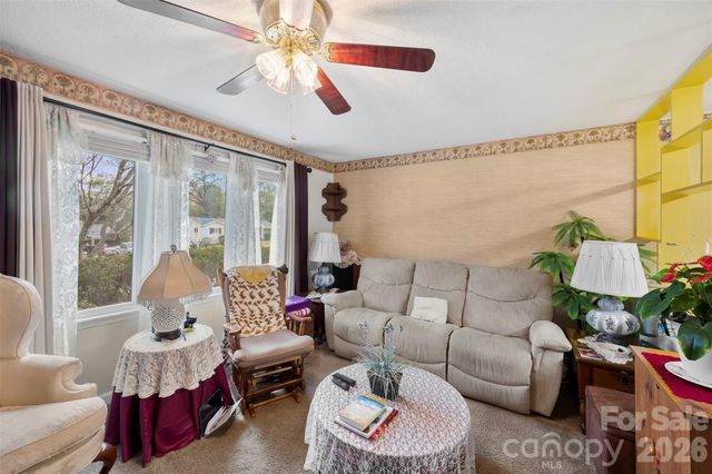 2432 Lynn Drive, Gastonia, NC 28054