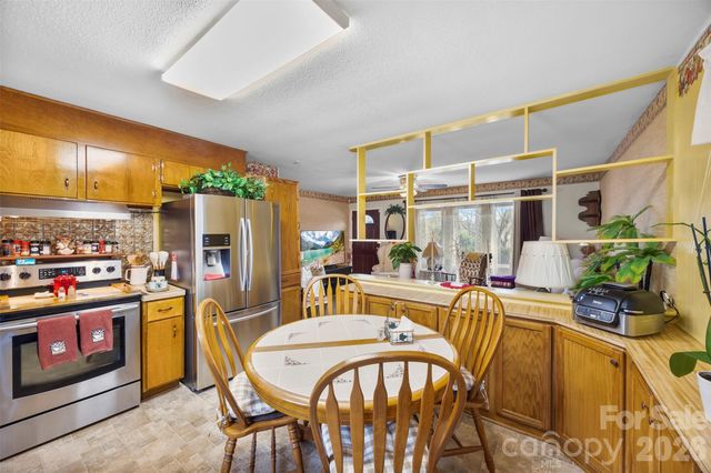 2432 Lynn Drive, Gastonia, NC 28054