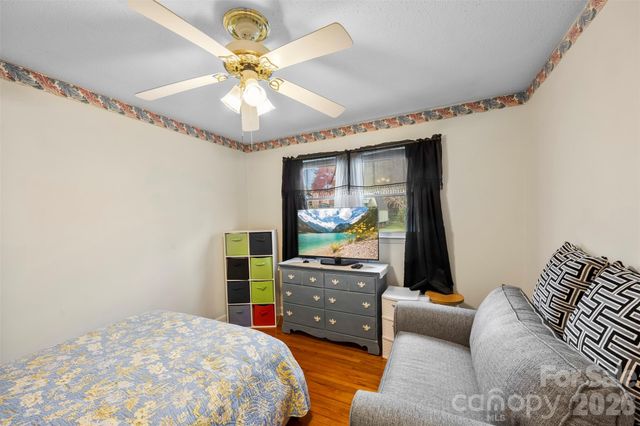 2432 Lynn Drive, Gastonia, NC 28054