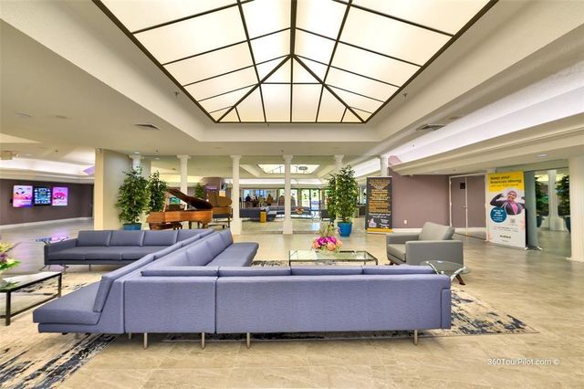 10304 Sunrise Lakes Boulevard 202, Sunrise, FL 33322