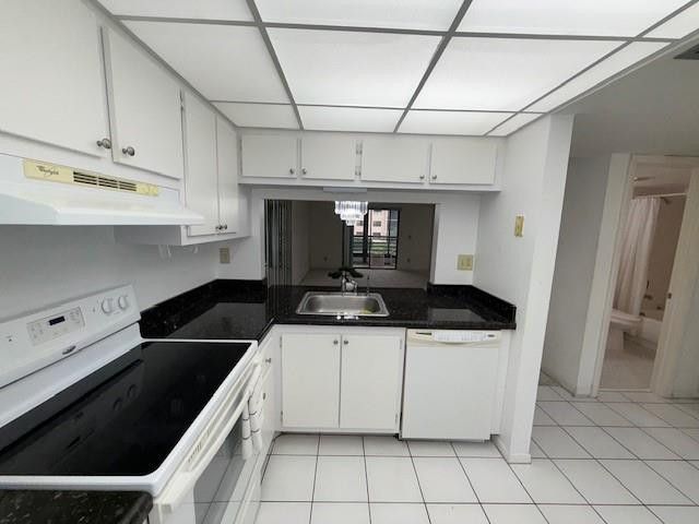 10304 Sunrise Lakes Boulevard 202, Sunrise, FL 33322