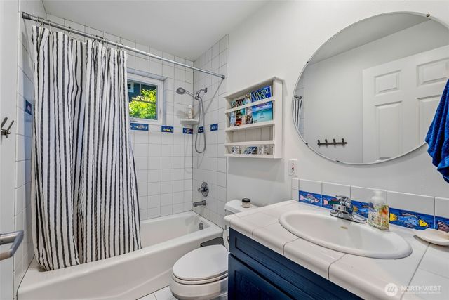 3709 140th Avenue SW, Lakebay, WA 98349