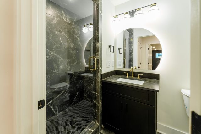 809 Swinging Bridge Rd, Old Hickory, TN 37138